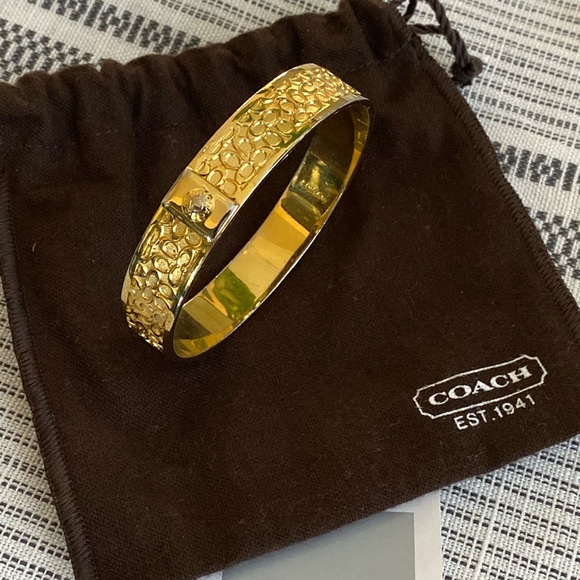 Vintage Coach Signature C Bangle- Goldtone - Picture 2 of 4